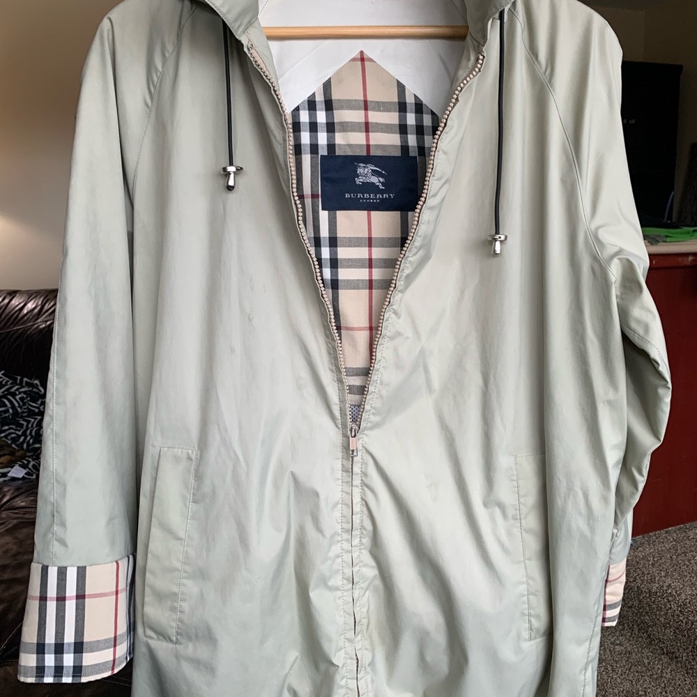 Burberry Trench Coat Timeless Elegance